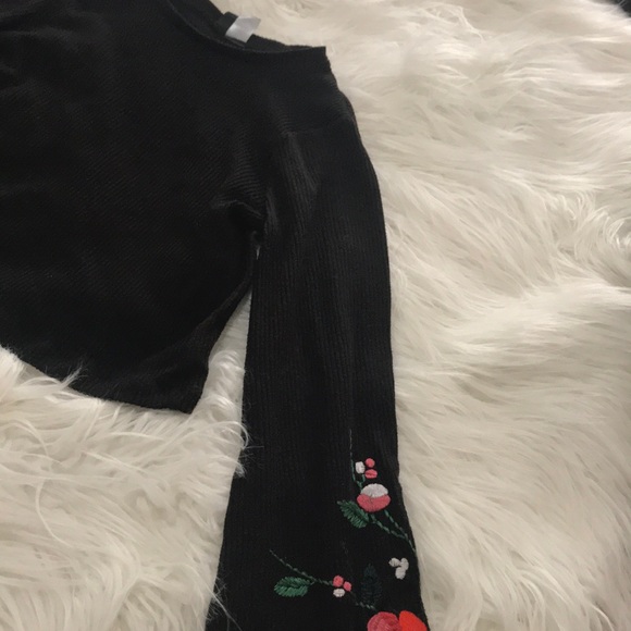 Two tops - Picture 3 of 3